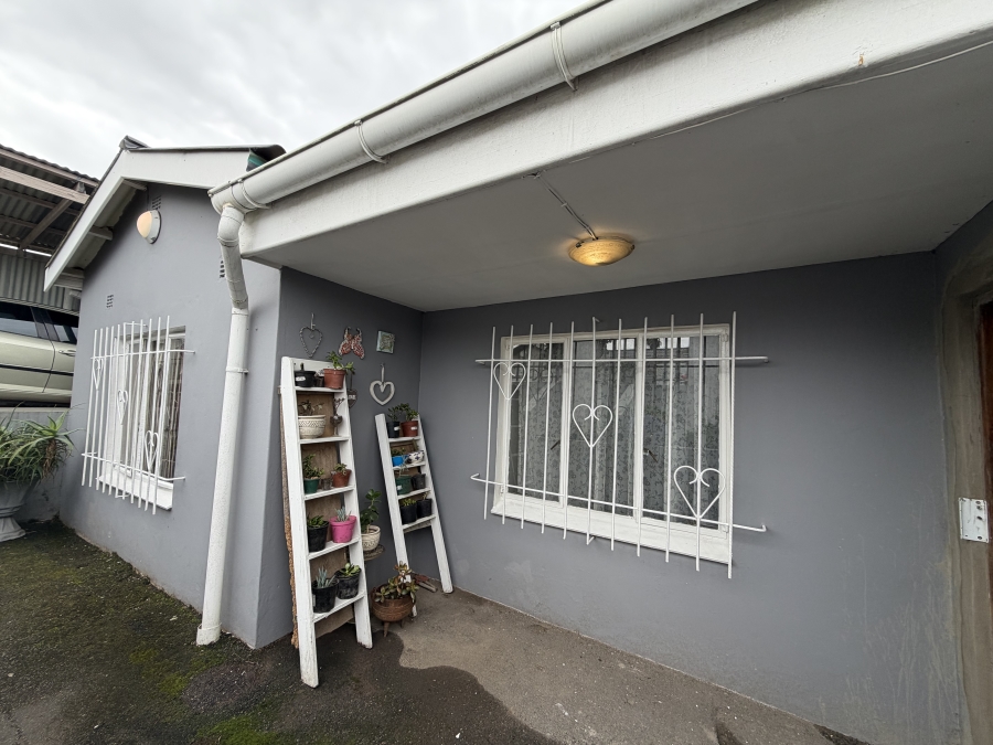 5 Bedroom Property for Sale in Morningside Eastern Cape